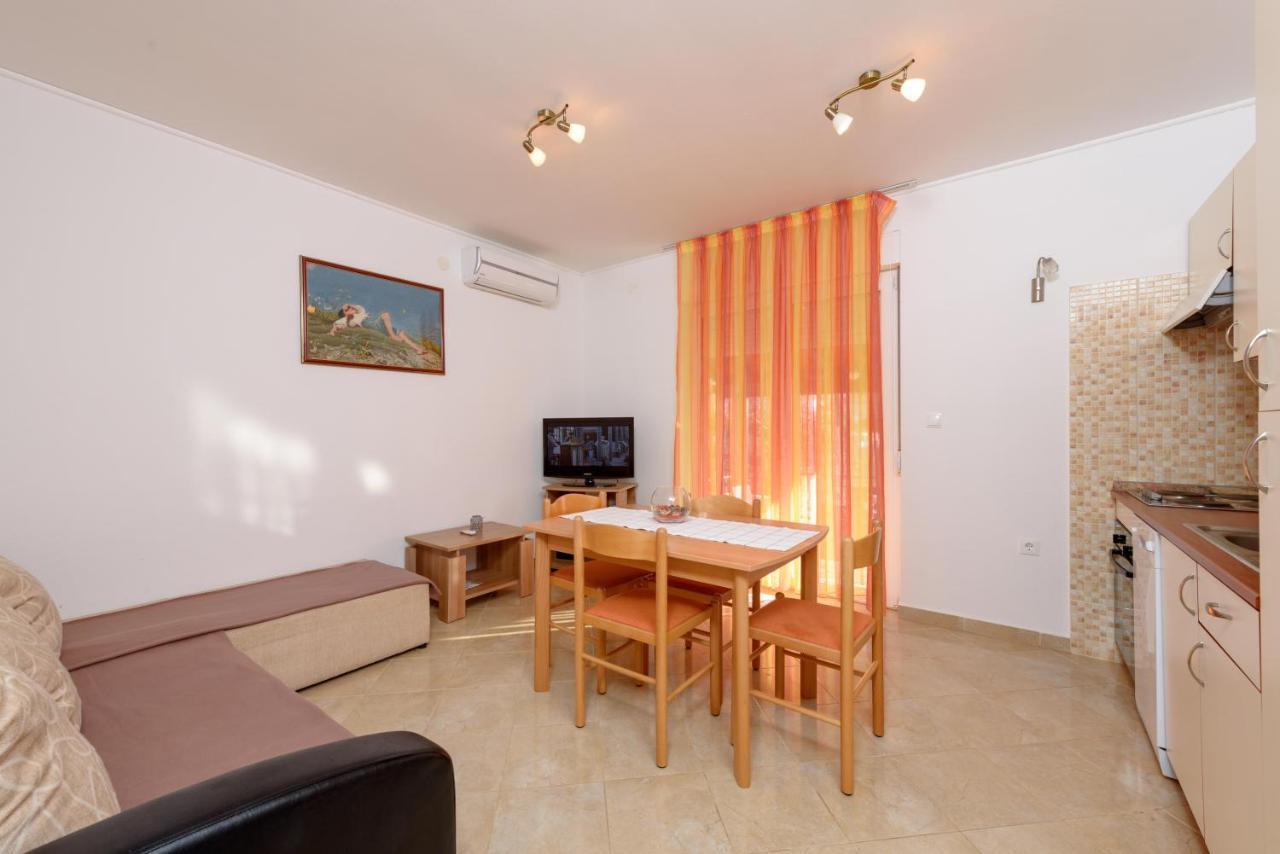 Apartmani Petra Trogir Exteriör bild
