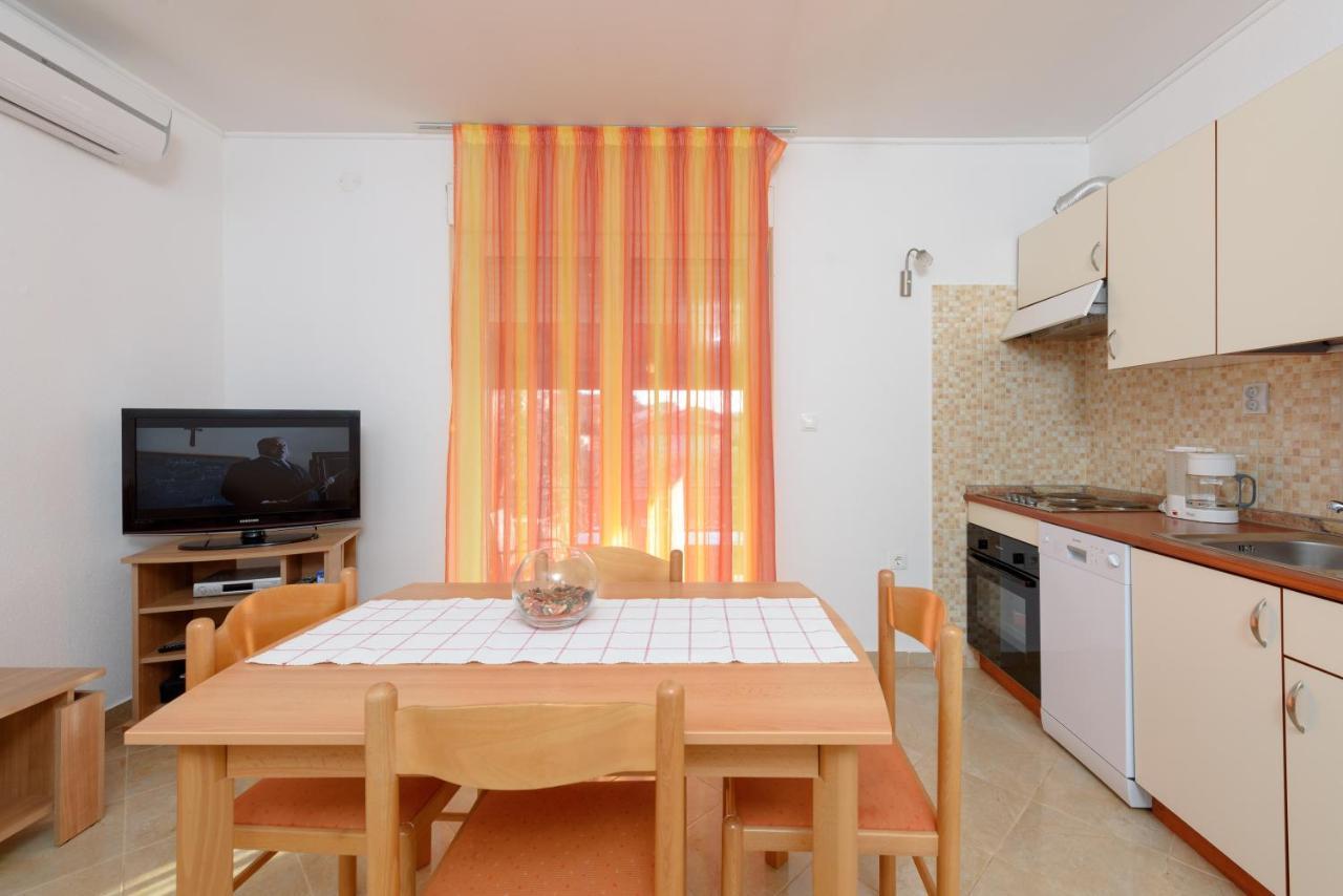 Apartmani Petra Trogir Exteriör bild