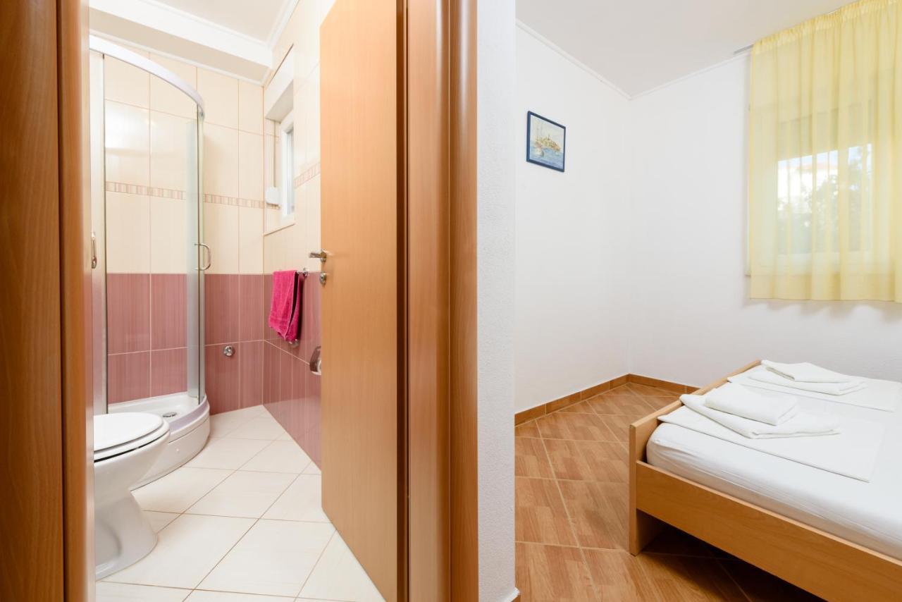 Apartmani Petra Trogir Exteriör bild